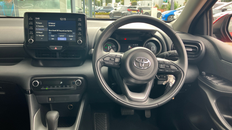 Toyota Yaris 1.5 Hybrid Design 5dr CVT Hybrid Hatchback